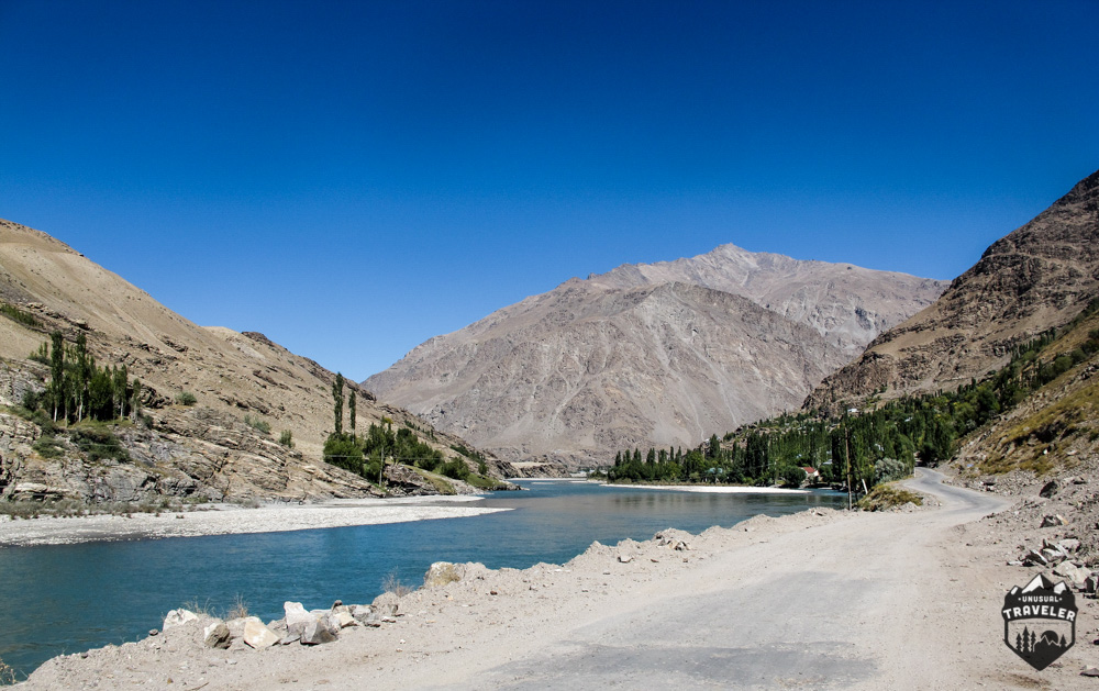 Afghanistan Tajikistan border