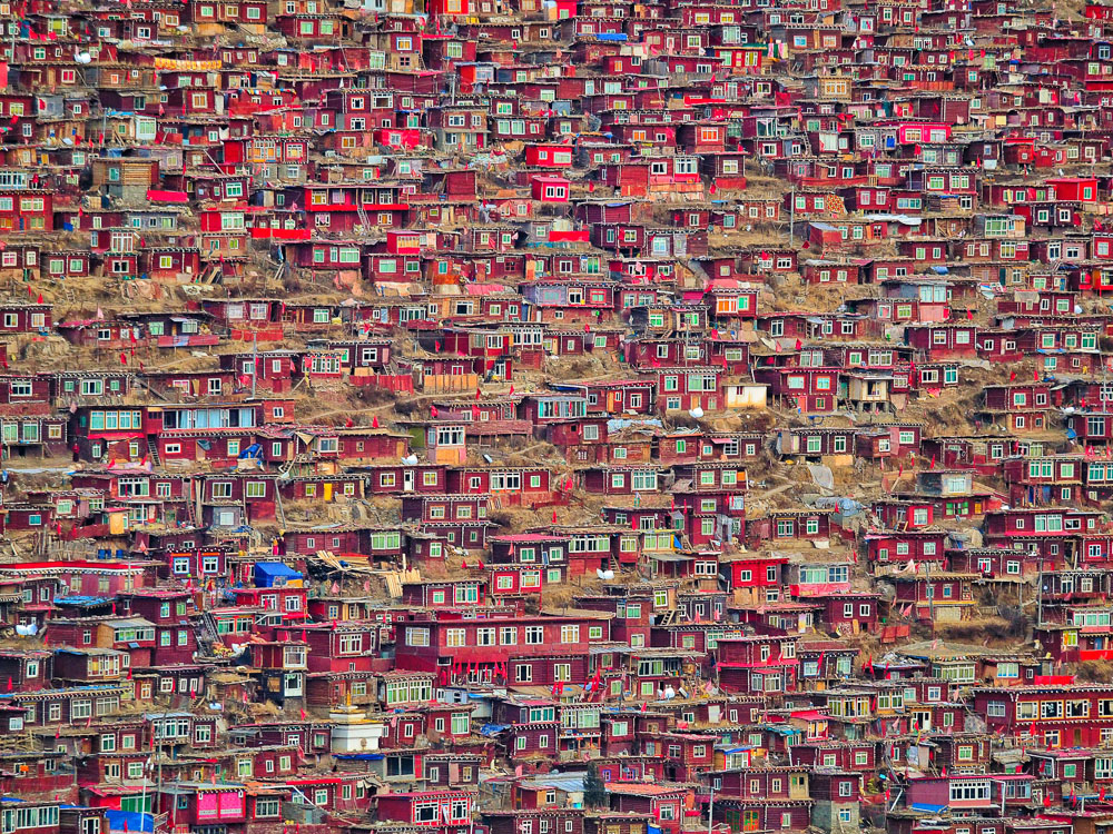 Housing Units in Larung Gar, I would never be able to find my house here.
