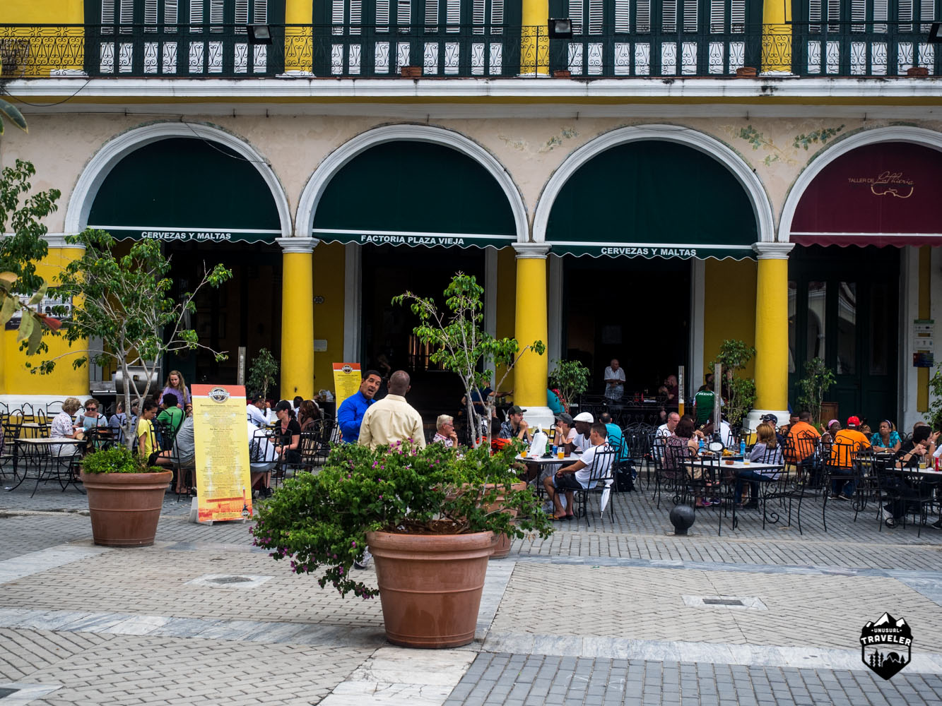 The outside area at Factoria Plaza Vieja in Havana craft beer