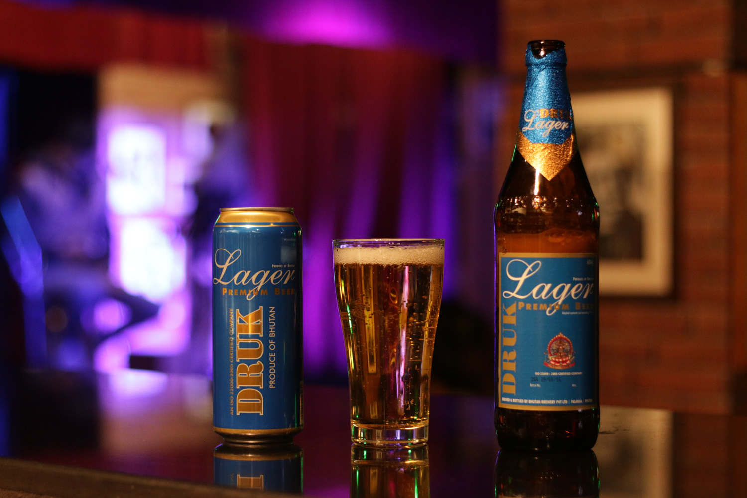 Druk Lager Premium comes in bottle and can