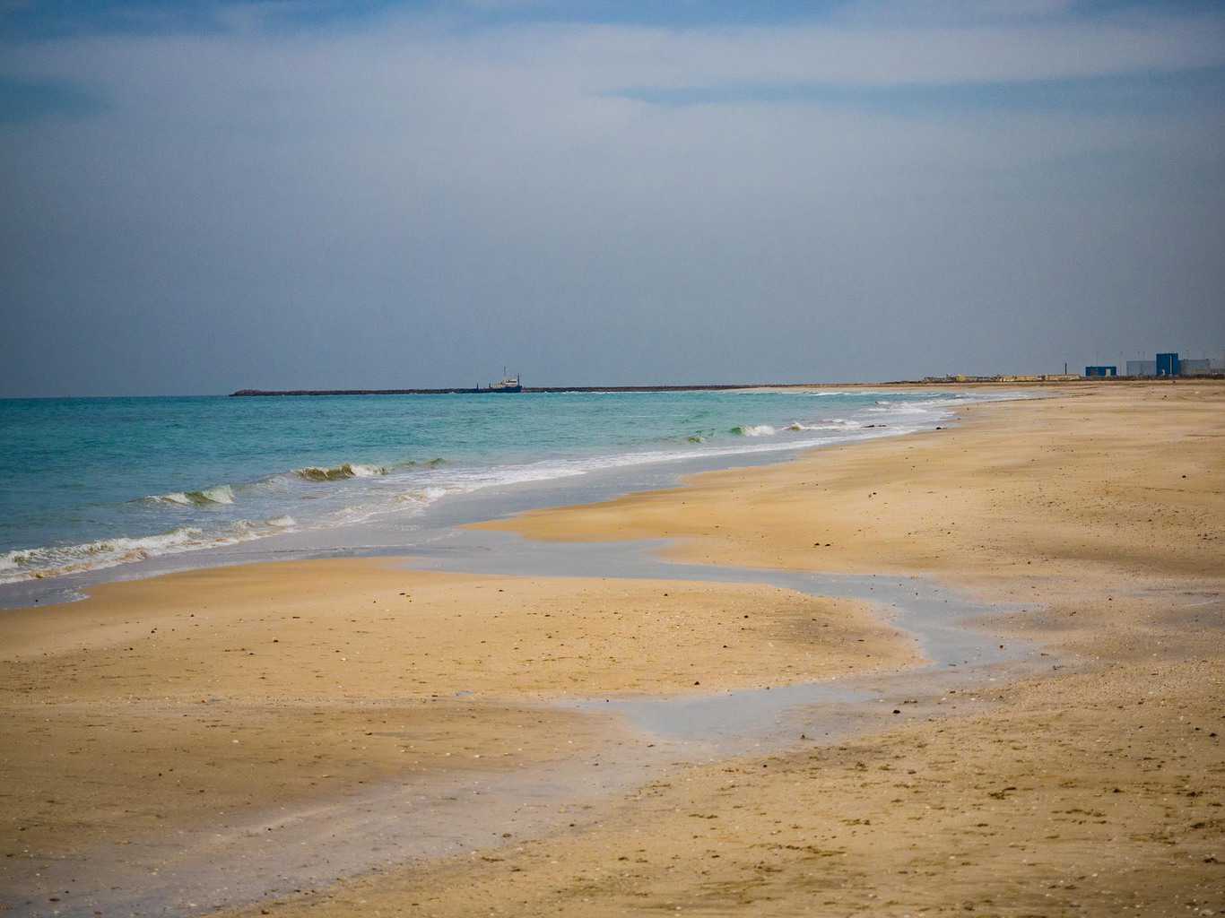beaches in UAE