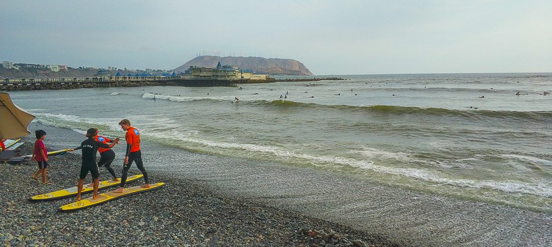 Lima surfing Peru