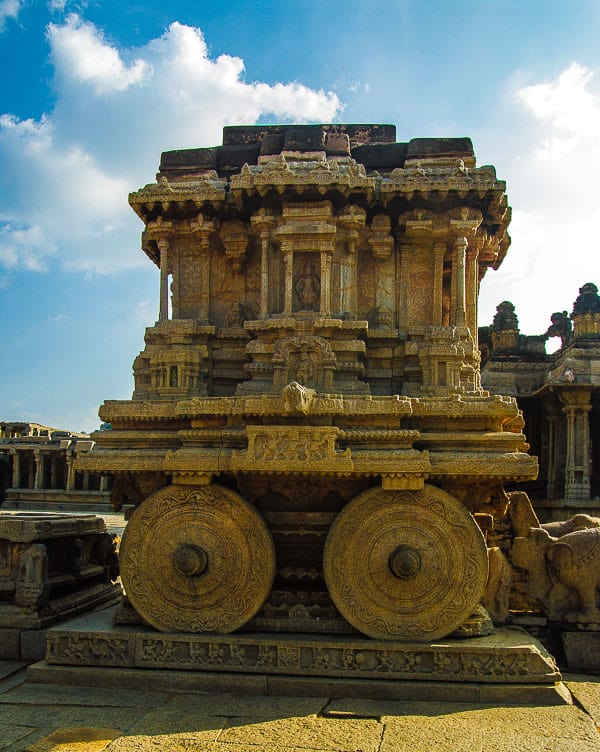The Garuda stone chariot and Vitthala temple a masterpice