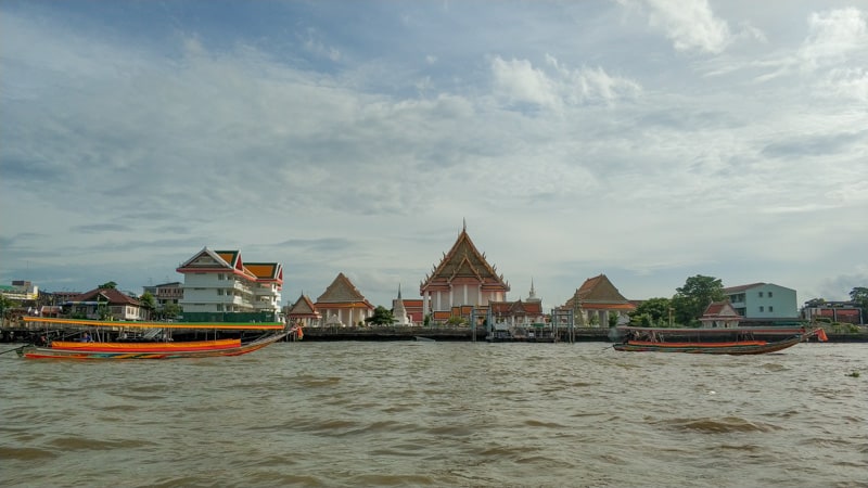 The Icon Siam Mall In Klongsan At The Chao Phraya River In The City Of  Bangkok In Thailand In Southest Asia. Thailand, Bangkok, November, 2019  Stock Photo, Picture and Royalty Free Image.