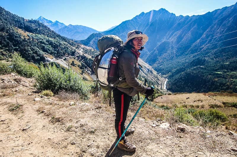 hiking guide nepal