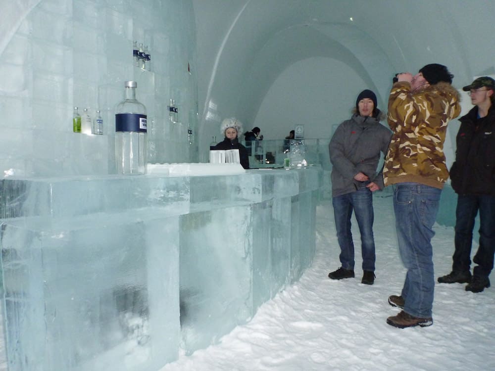 ice bar in kiruna sweden