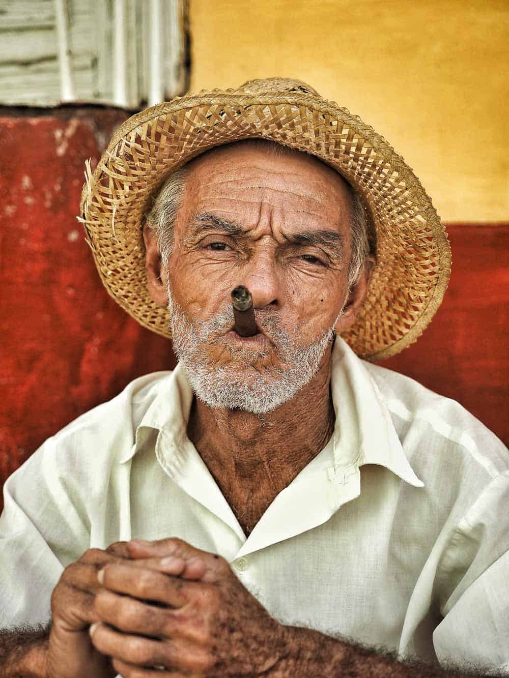 Cubans loves cigar