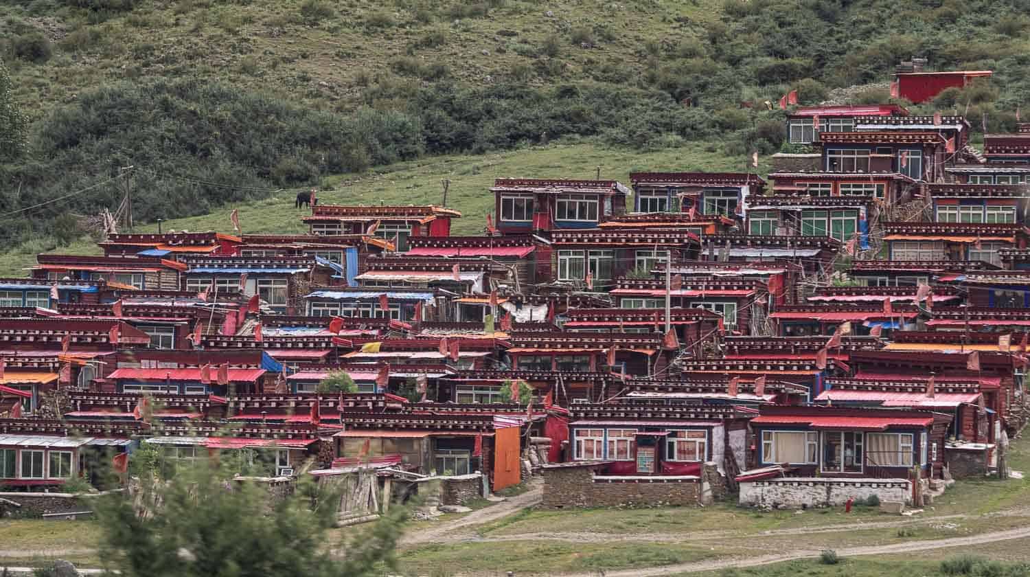 sichuan tibet village